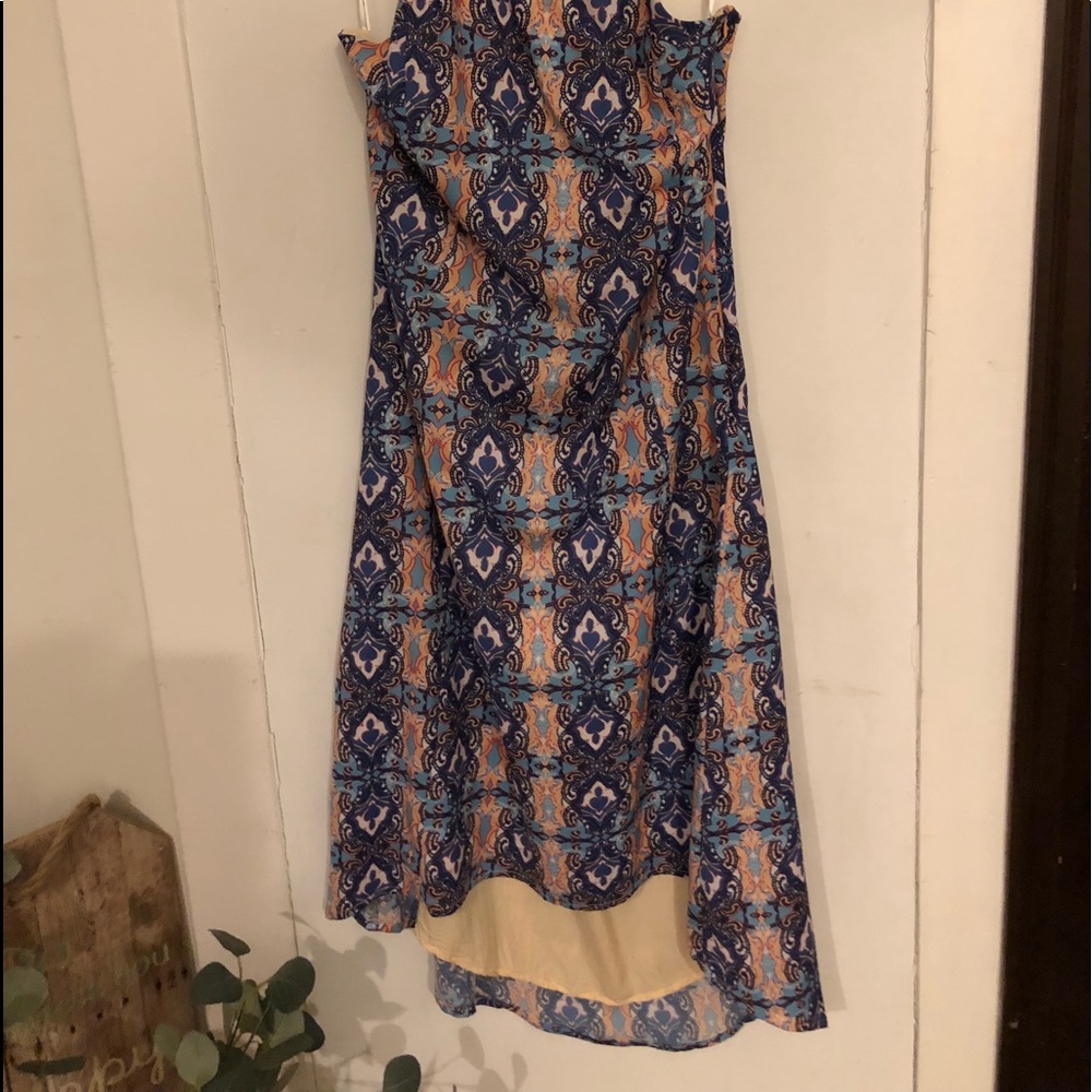 Dress - Picture 2 of 3